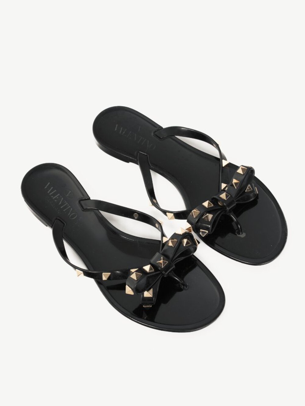 Valentino Garavani Nero Rockstud Bow Jelly Thong Sandals